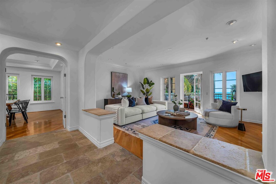 603 OCEAN AVE Unit: 2S