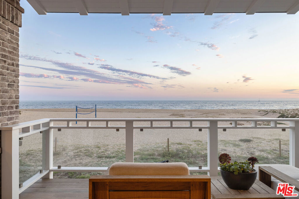 1706 E Oceanfront