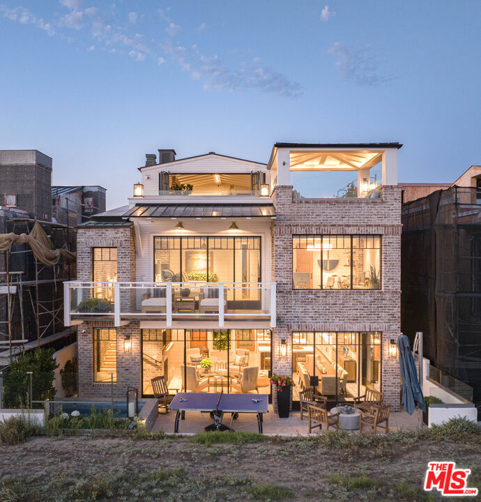 1706 E Oceanfront