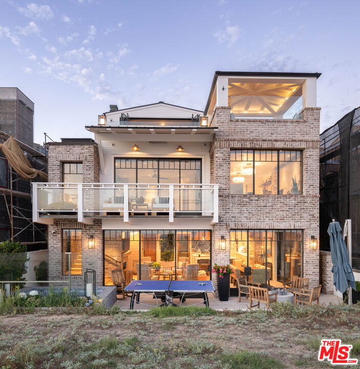 1706 E Oceanfront