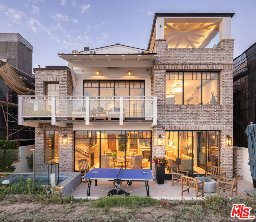 1706 E Oceanfront