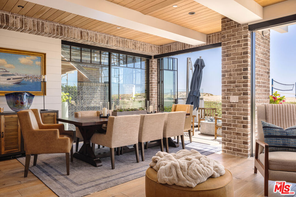 1706 E Oceanfront