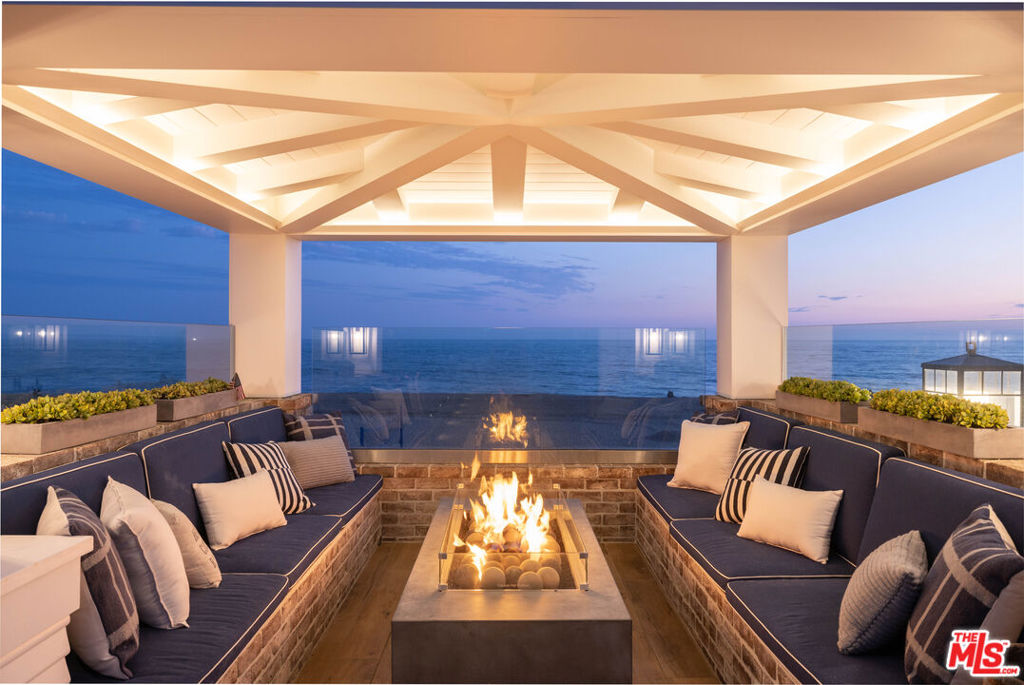 1706 E Oceanfront