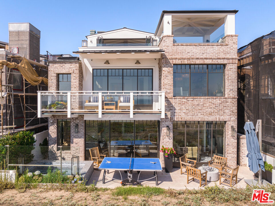 1706 E Oceanfront