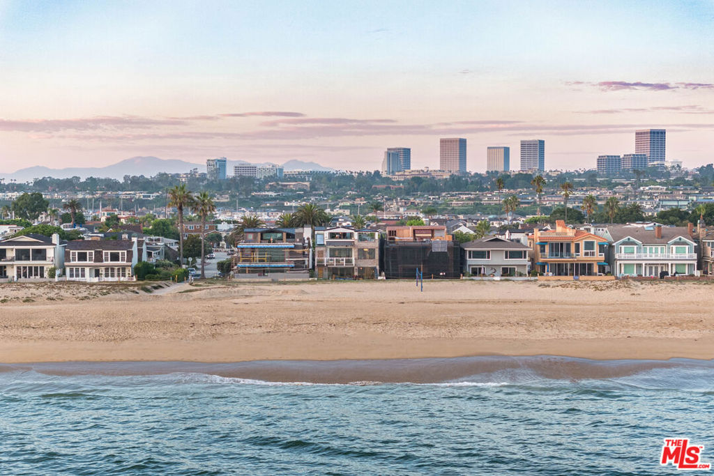 1706 E Oceanfront