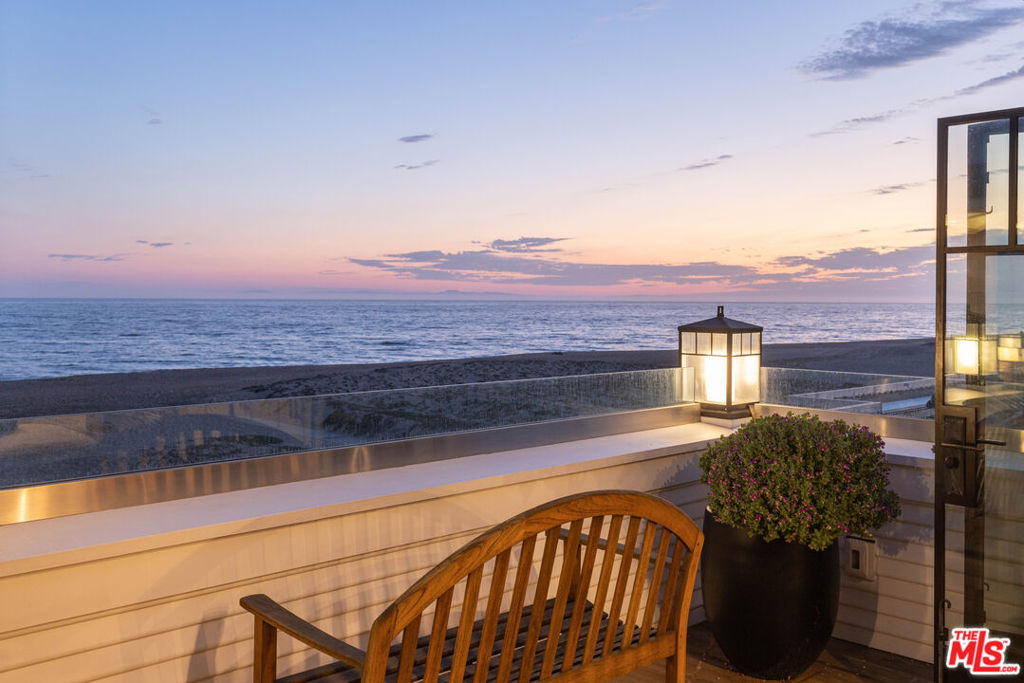 1706 E Oceanfront
