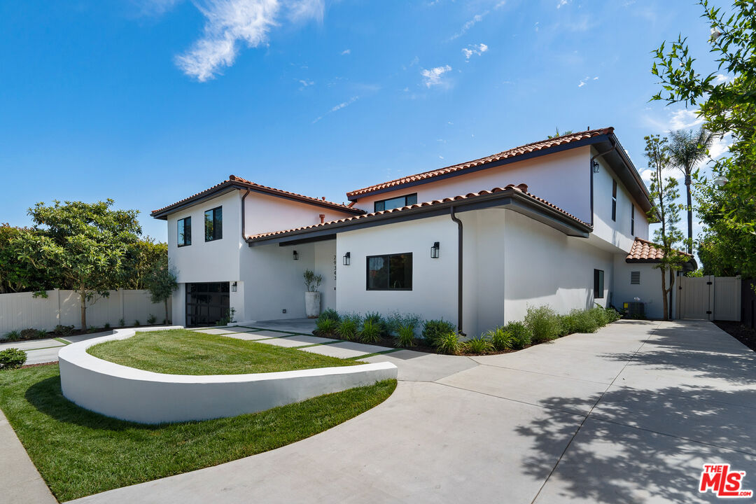 29343 Whitley Collins Dr