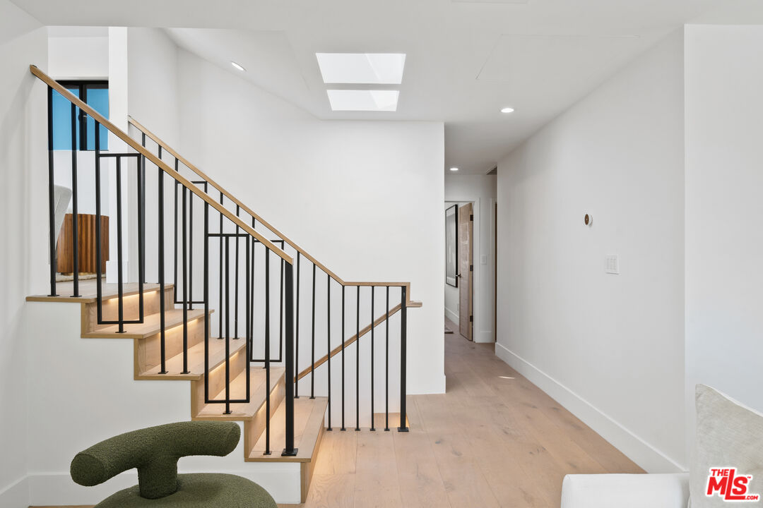 29343 Whitley Collins Dr