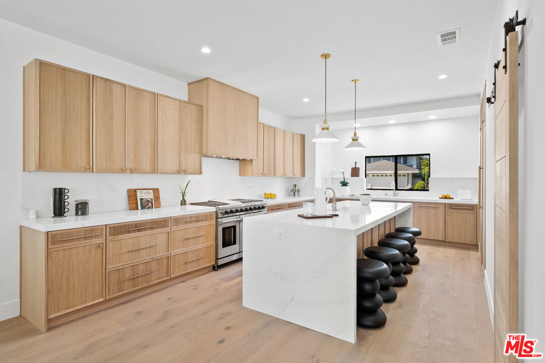 29343 Whitley Collins Dr