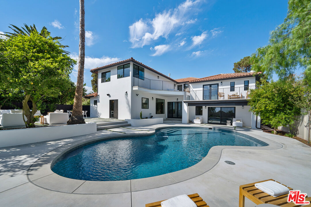 29343 Whitley Collins Dr