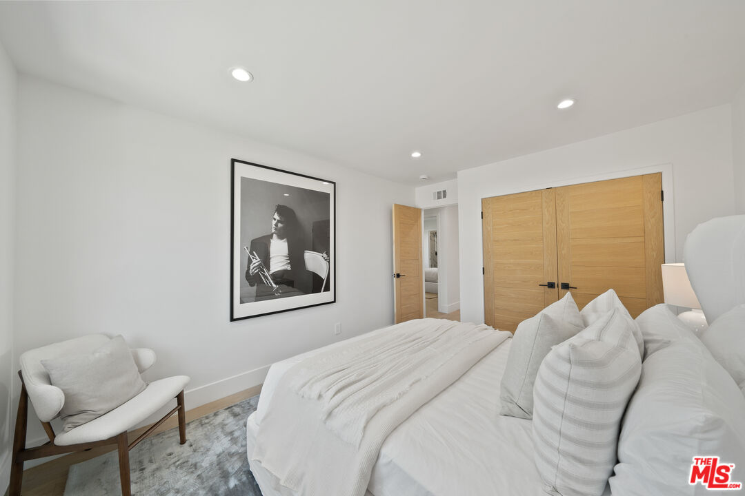 29343 Whitley Collins Dr