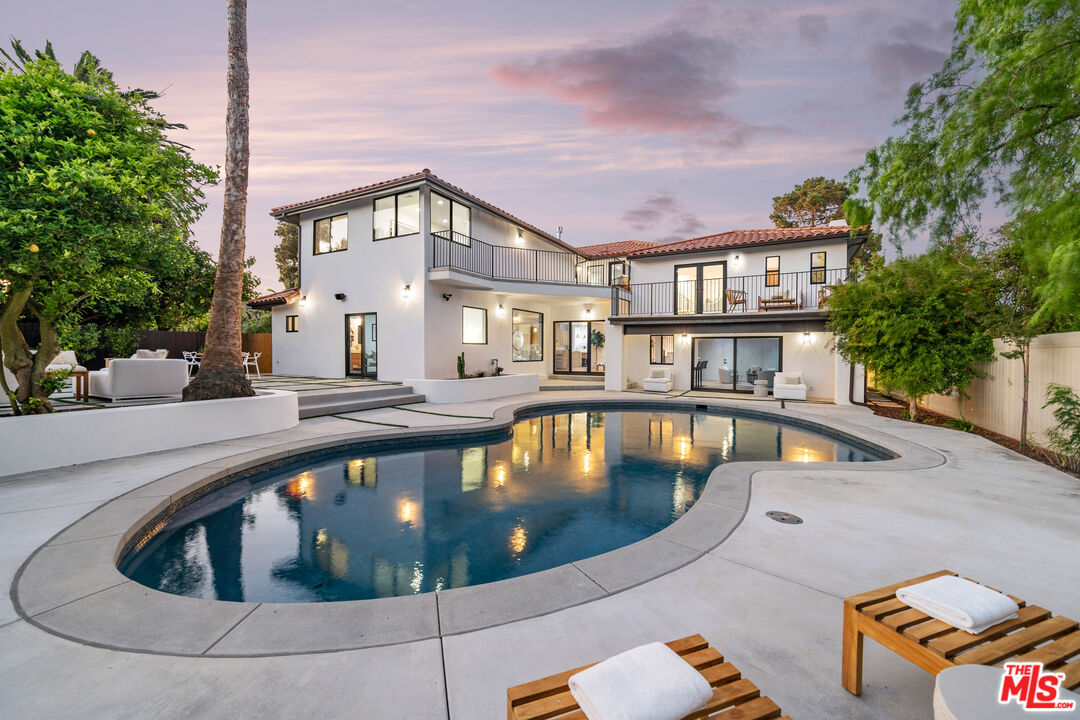 29343 Whitley Collins Dr