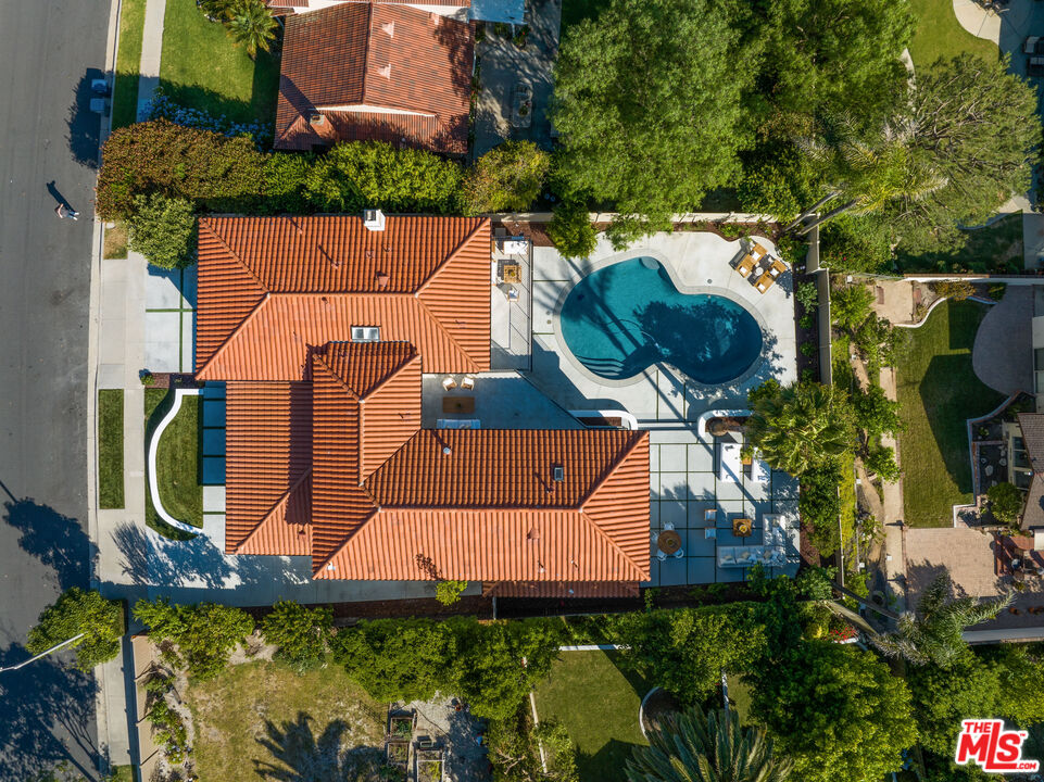 29343 Whitley Collins Dr