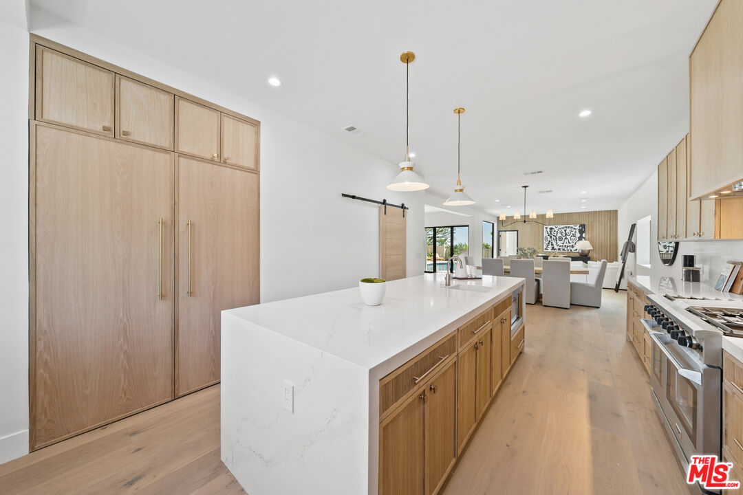 29343 Whitley Collins Dr