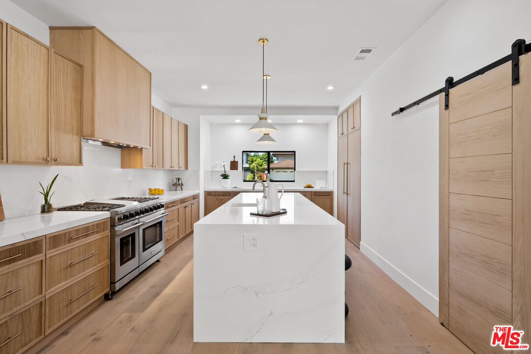 29343 Whitley Collins Dr