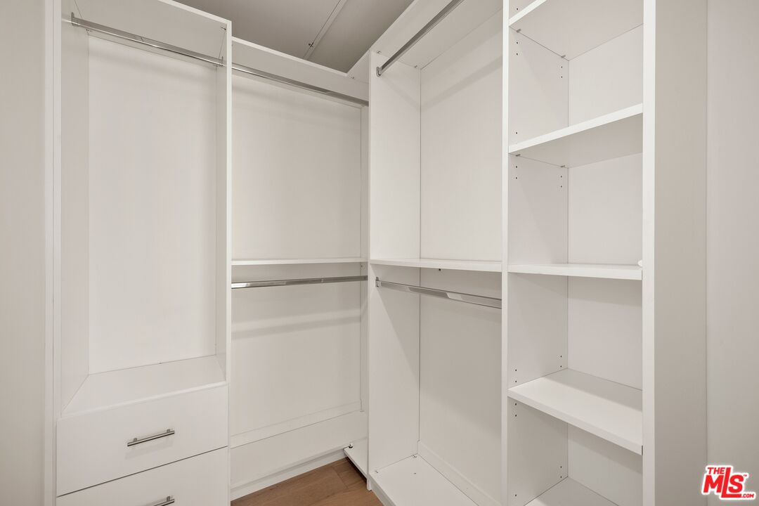 1533 N Vista St Unit: 301