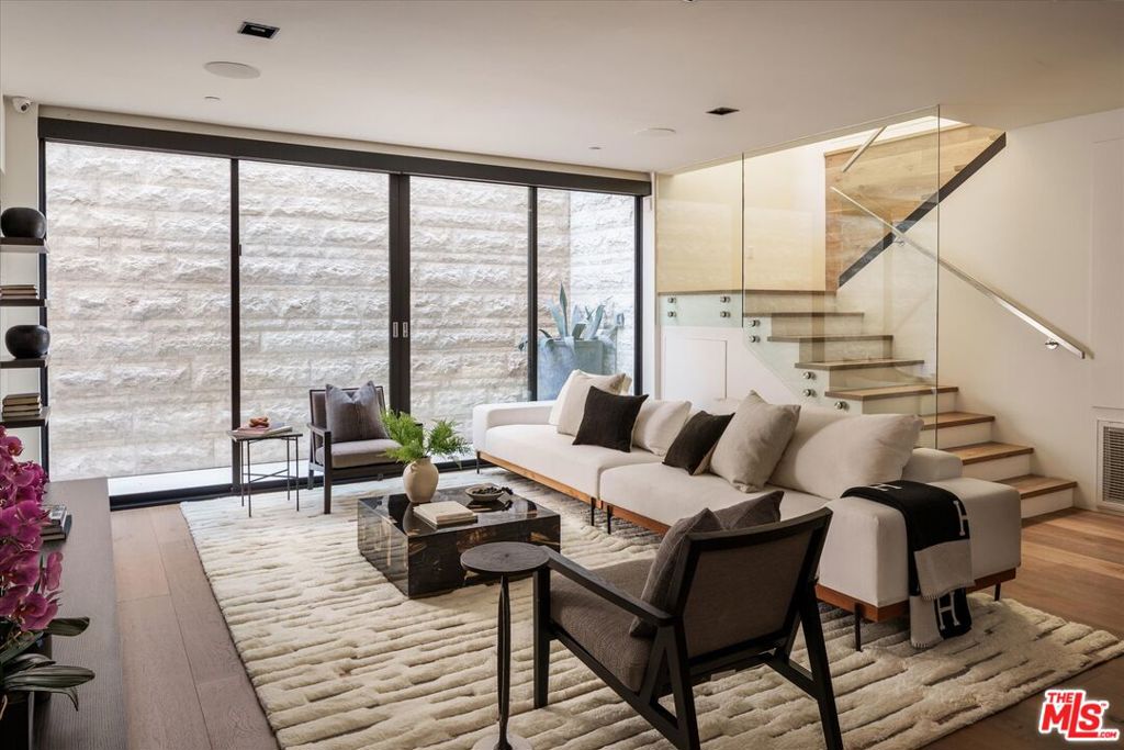 1853 Marcheeta Place