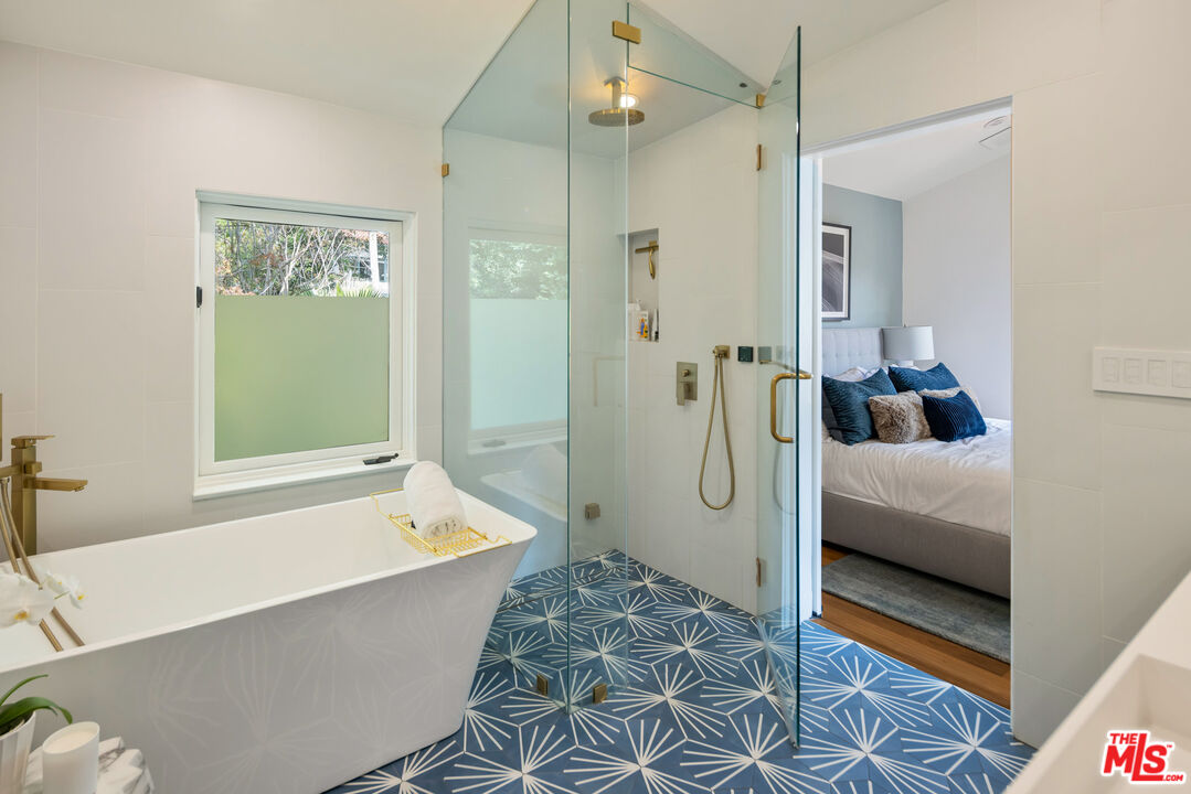 8701 Wonderland Park Ave