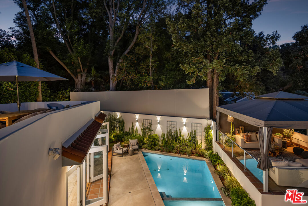 8701 Wonderland Park Ave