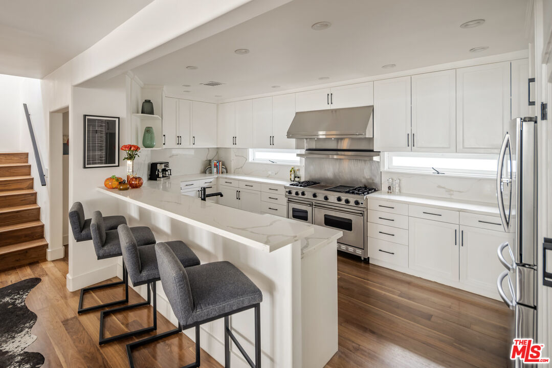 8701 Wonderland Park Ave