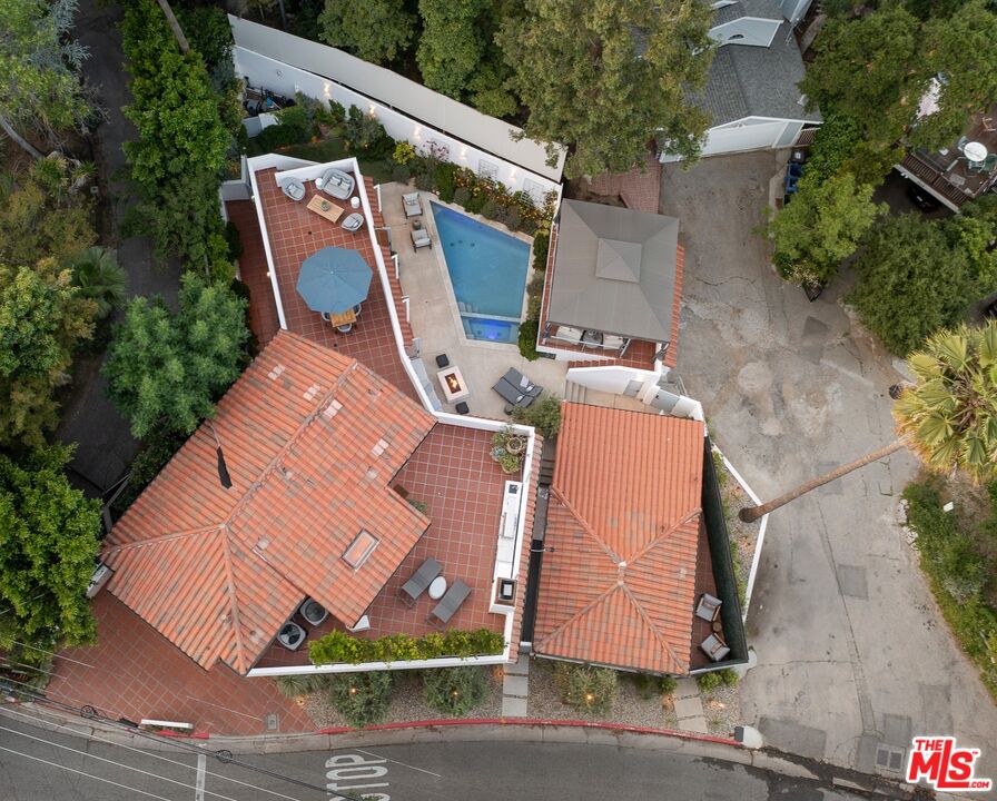 8701 Wonderland Park Ave