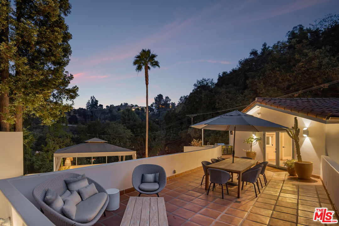 8701 Wonderland Park Ave