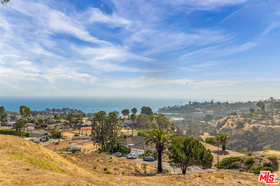 750 N Via Santa Ynez