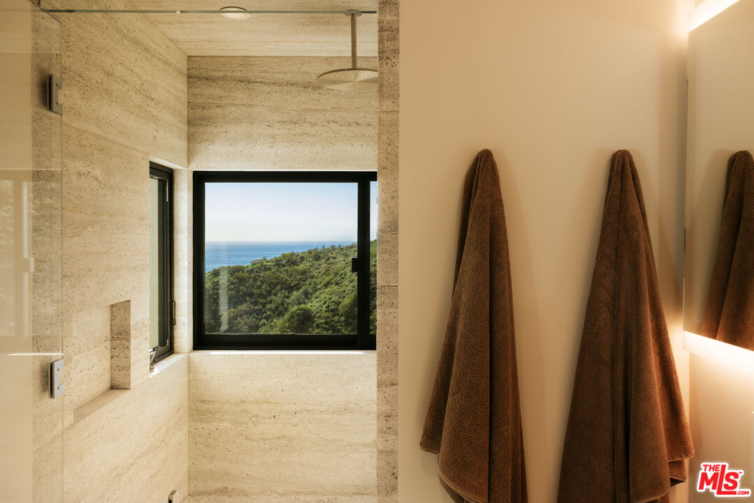 5941 Trancas Canyon Rd