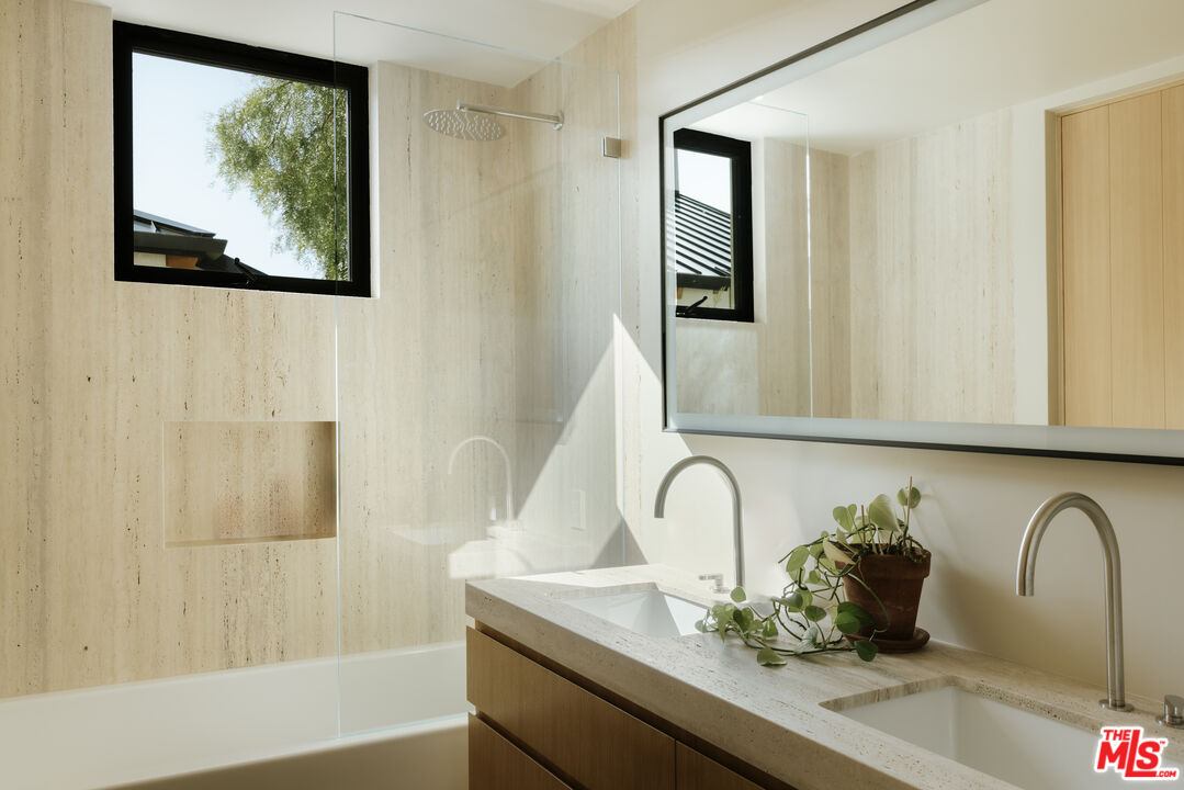 5941 Trancas Canyon Rd