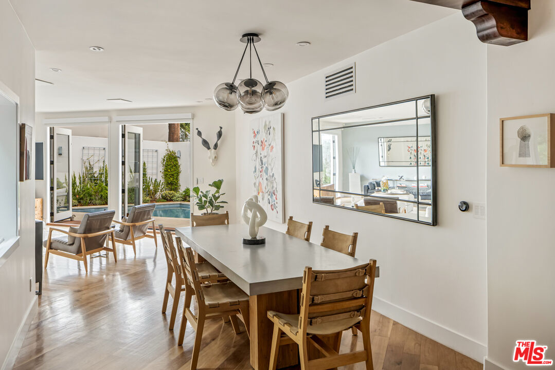 8701 Wonderland Park Ave