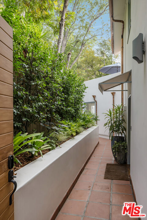 8701 Wonderland Park Ave