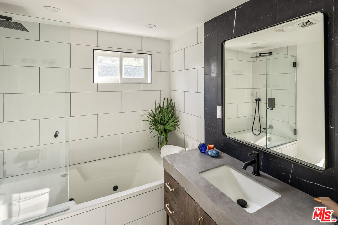 8701 Wonderland Park Ave