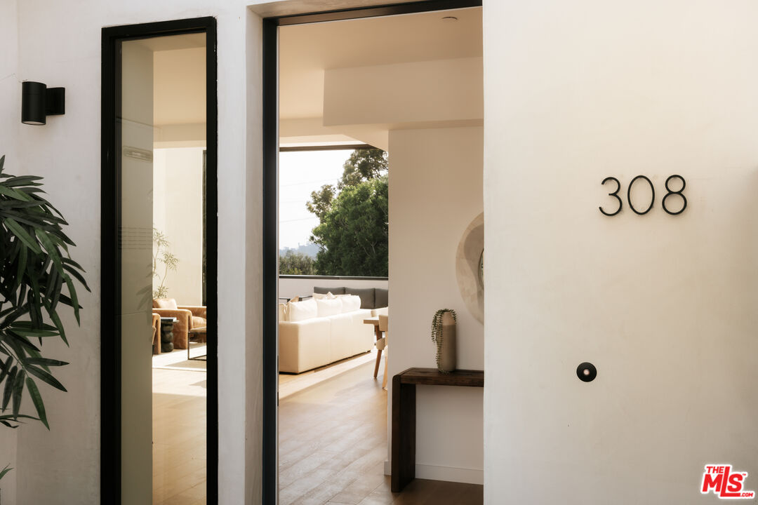 2919 Waverly Unit: 308