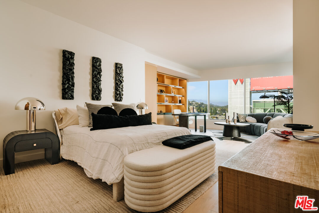 6250 Hollywood Blvd Unit: 14A