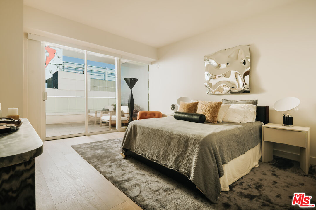 6250 Hollywood Blvd Unit: 14A