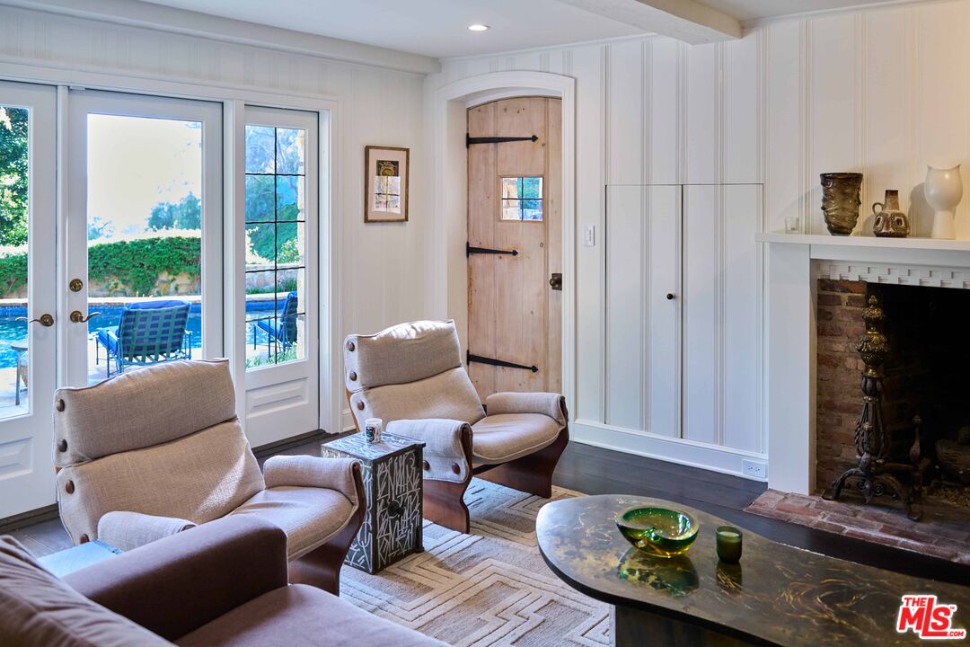 9631 Cedarbrook Dr