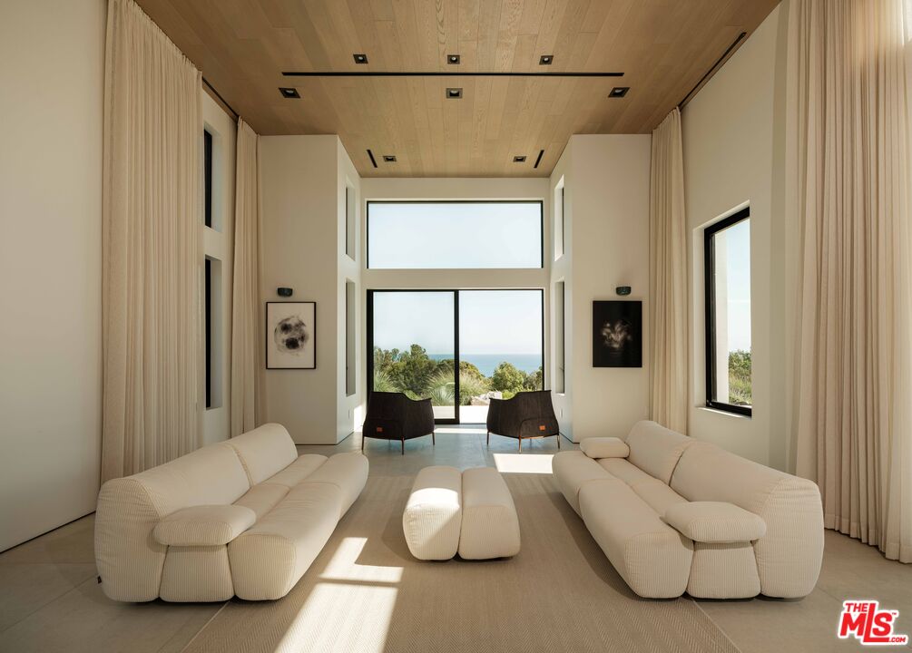 27715 Pacific Coast Hwy