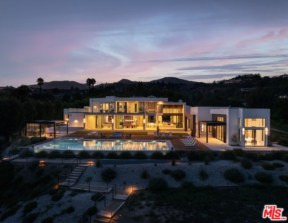 27715 Pacific Coast Hwy