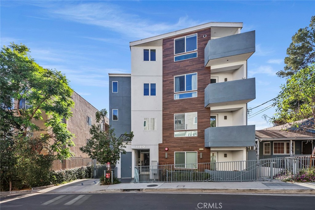 11912 Laurelwood Drive 102