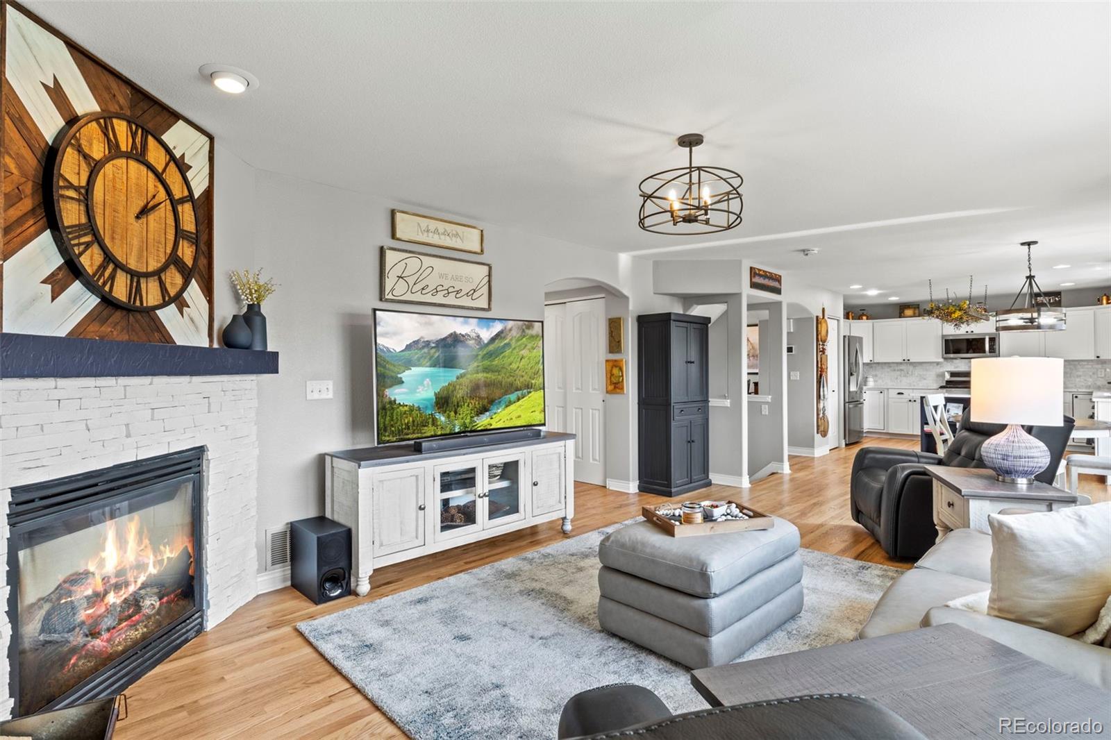 15883 PAIUTE Circle