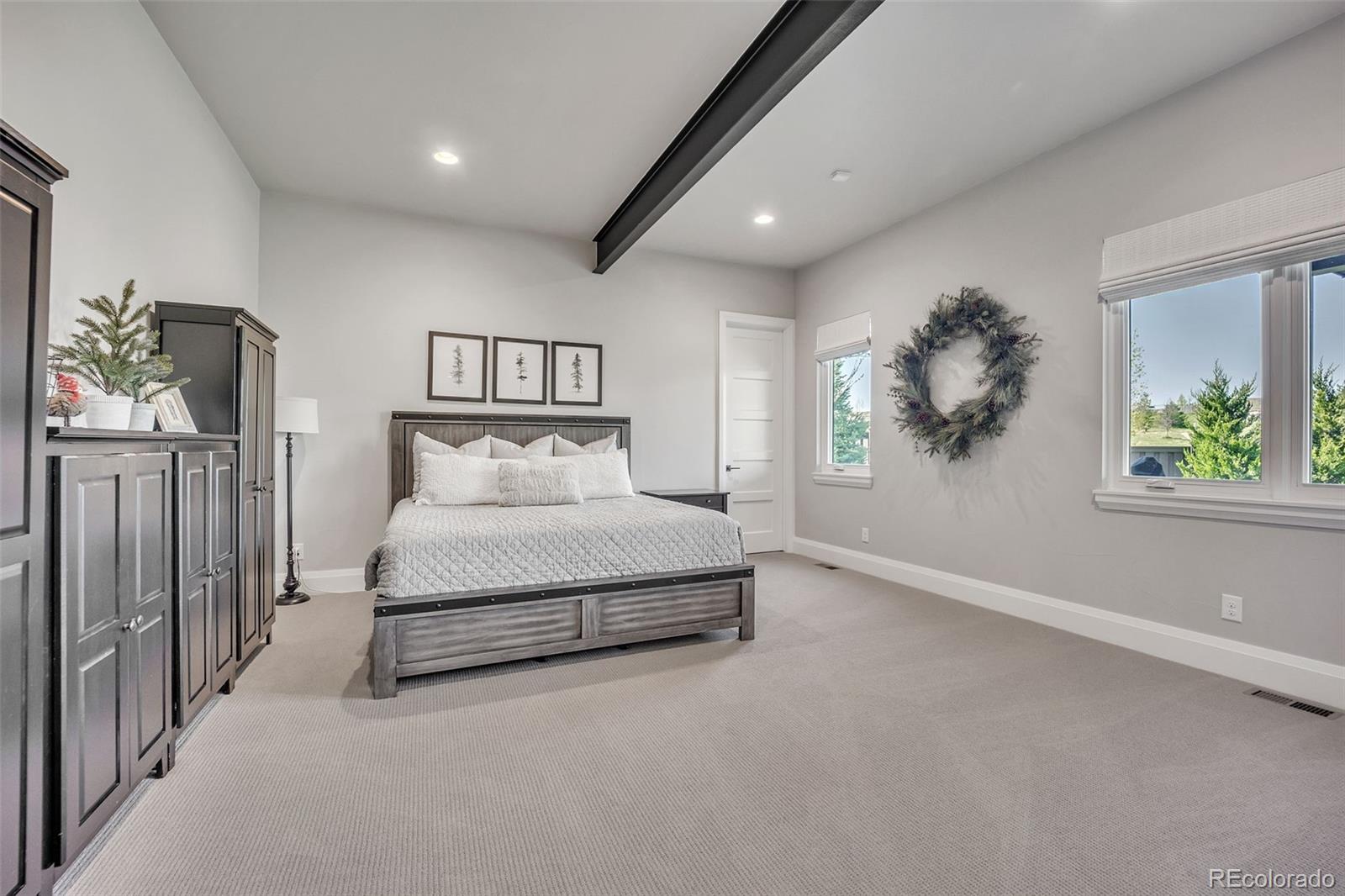 10095 S Shadow Hill Drive