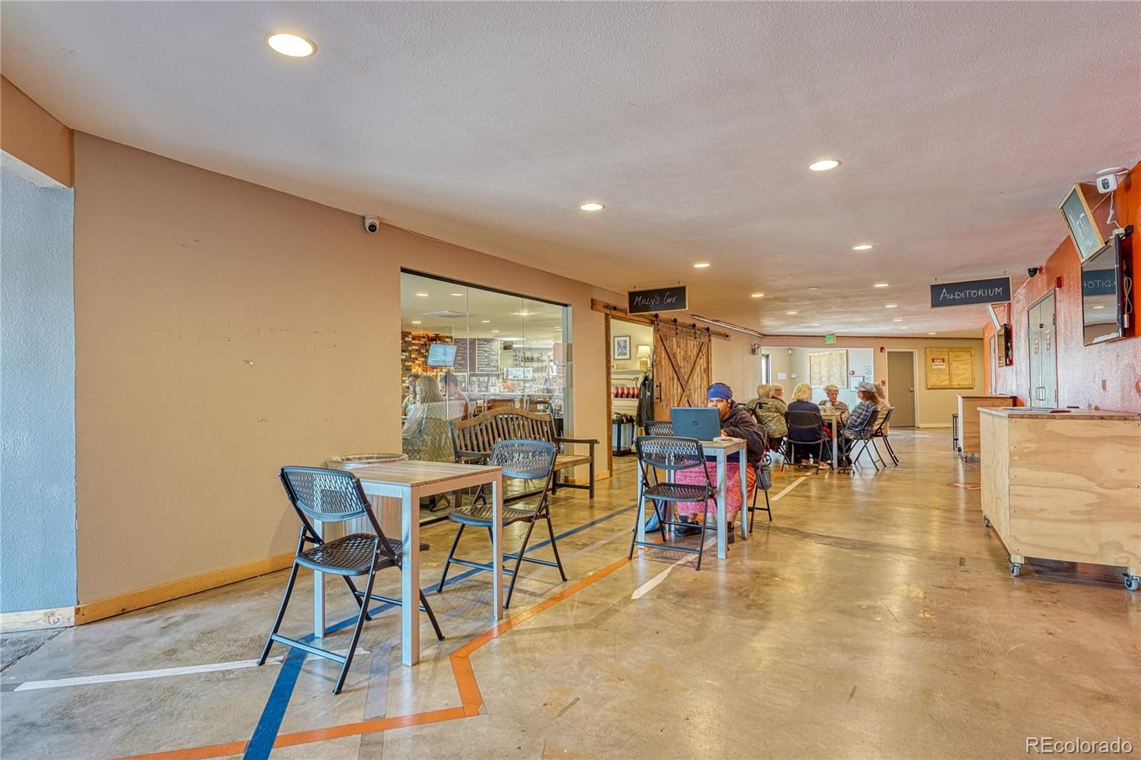15600 E Alameda Parkway