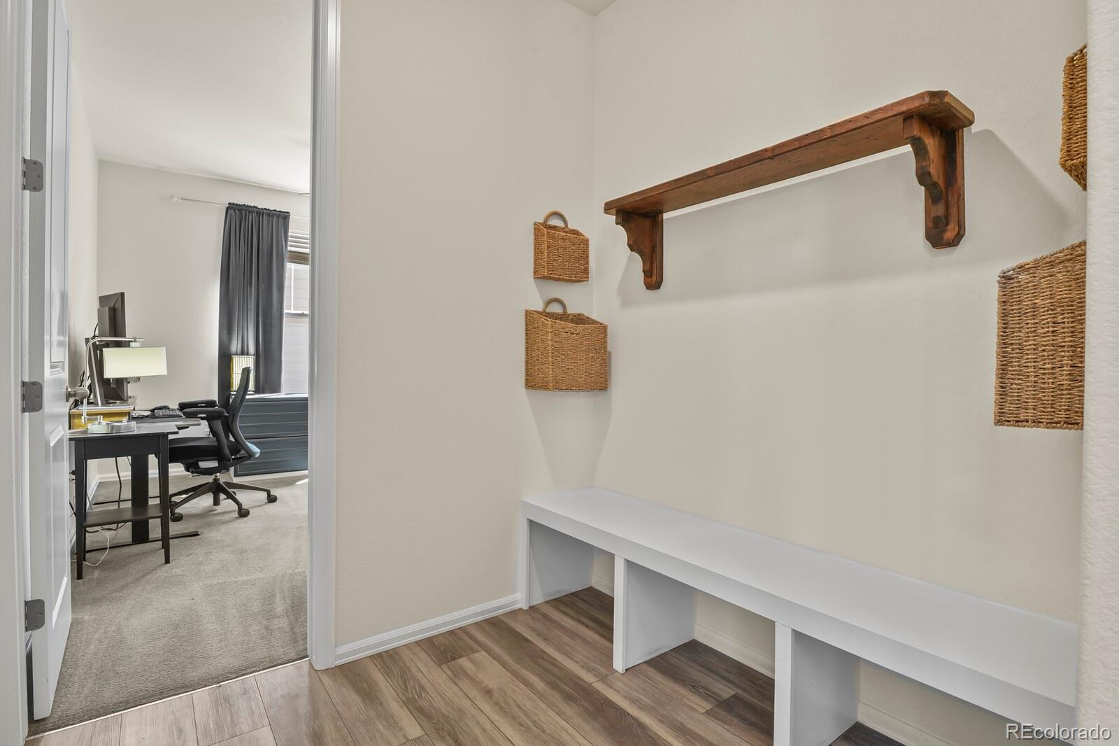 3294 Sellman Loop