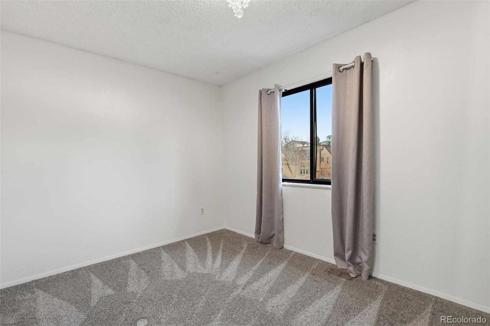 1371 Columbine Drive