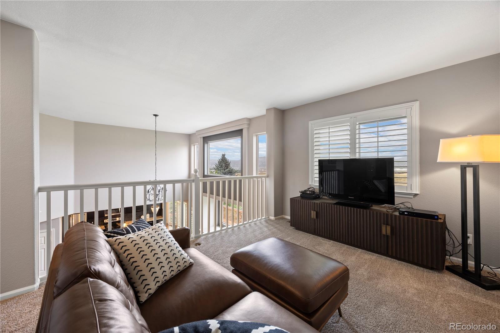 4665 Bobolink Drive