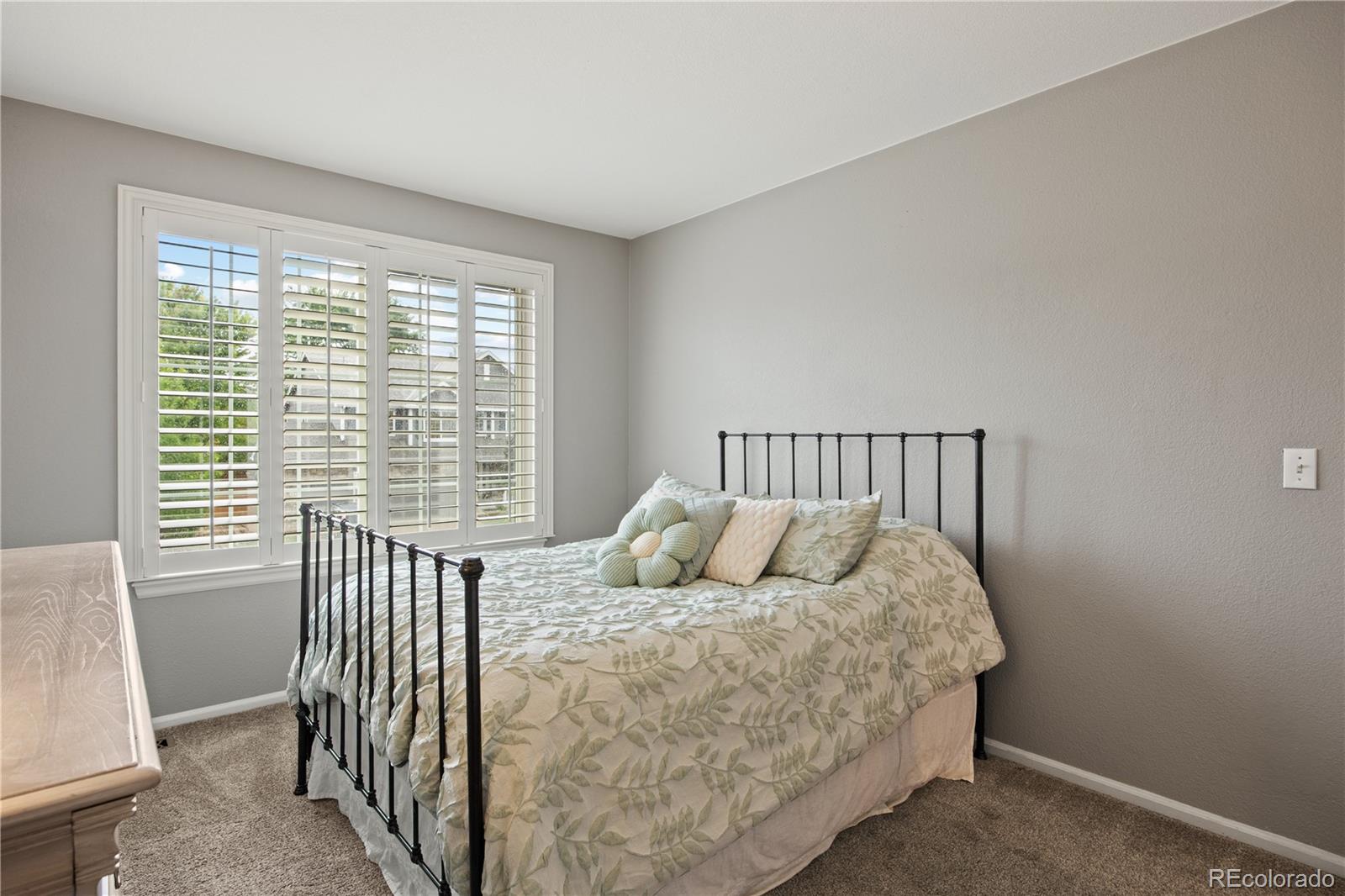 4665 Bobolink Drive
