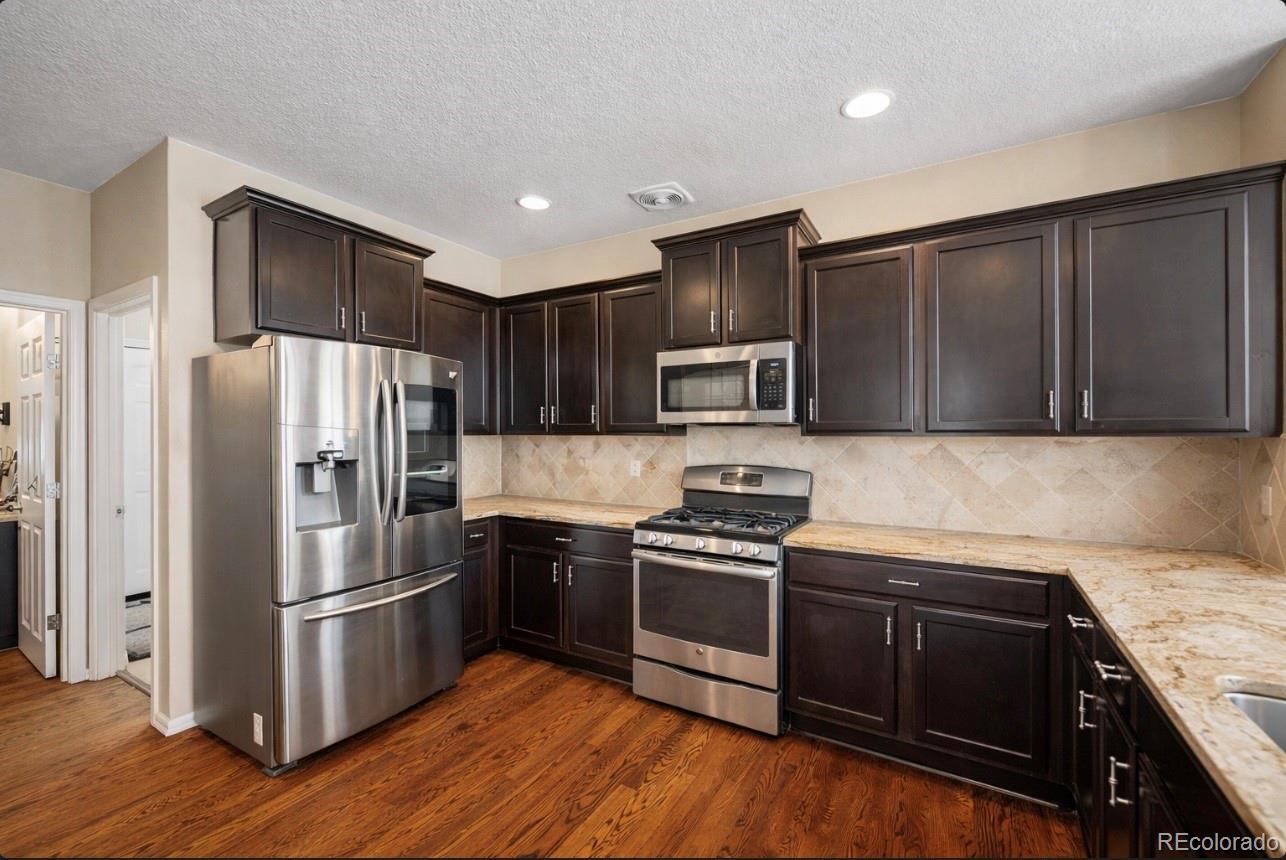 20366 Spruce Point Place
