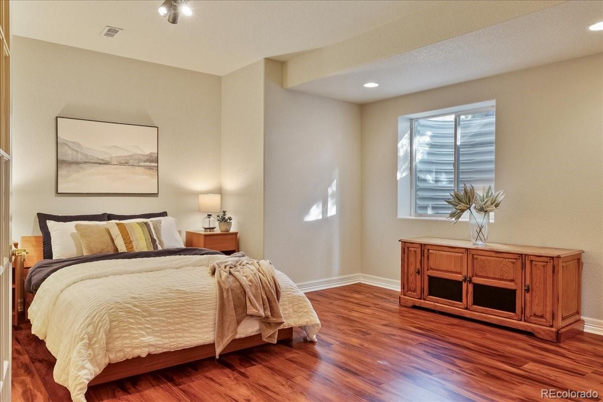 7649 Pineridge Terrace