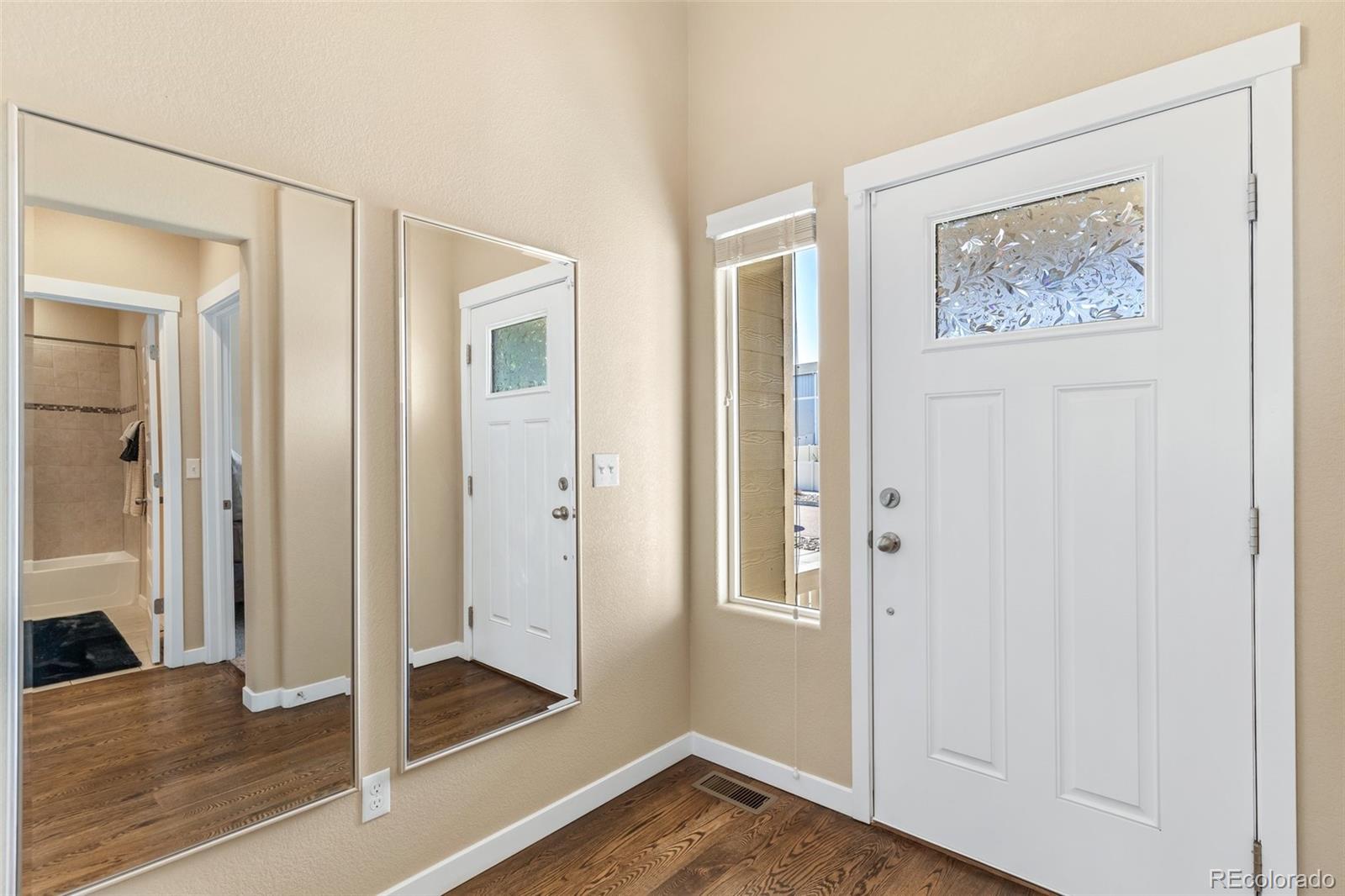 1185 Antrim Loop