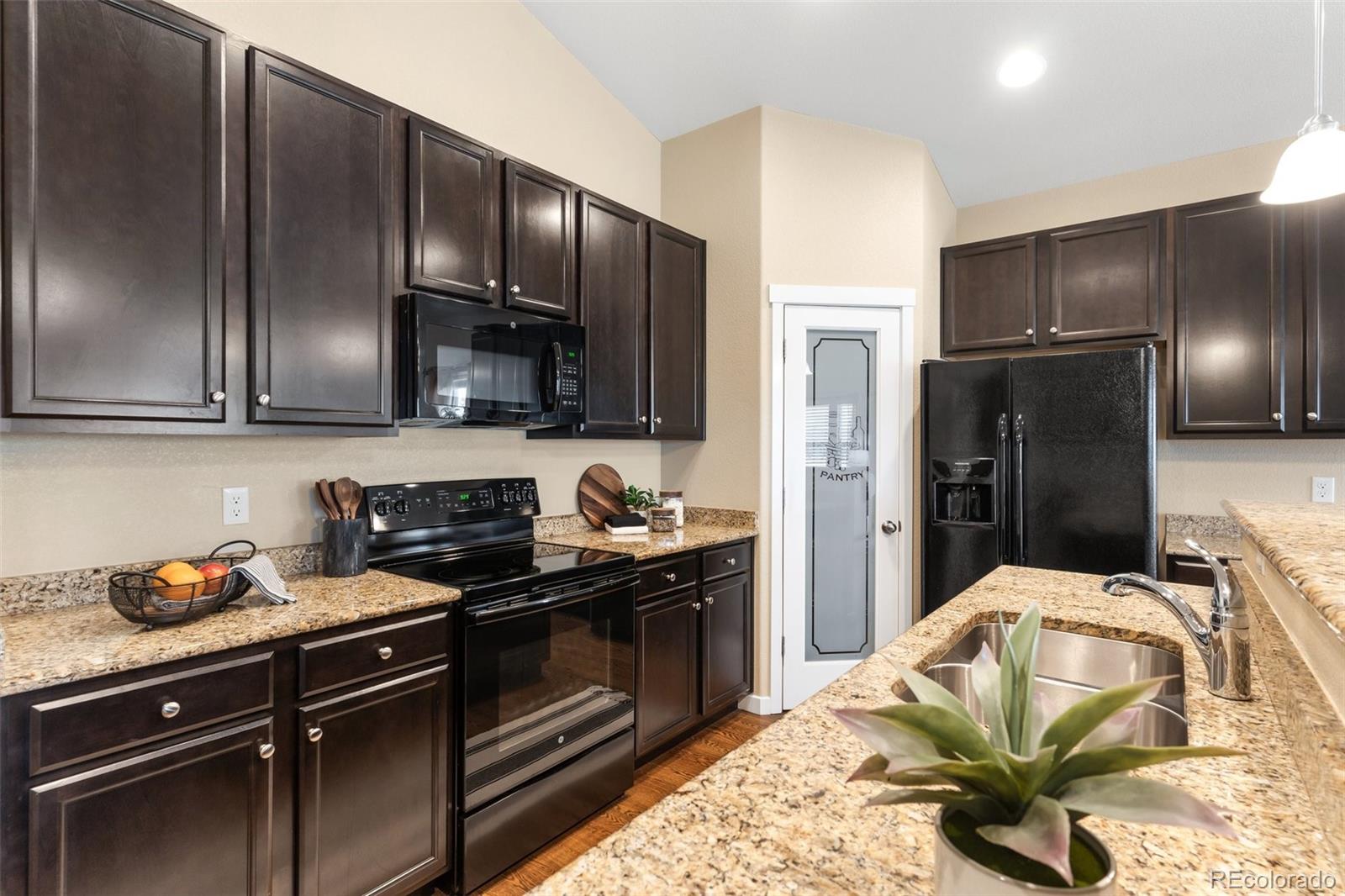 1185 Antrim Loop